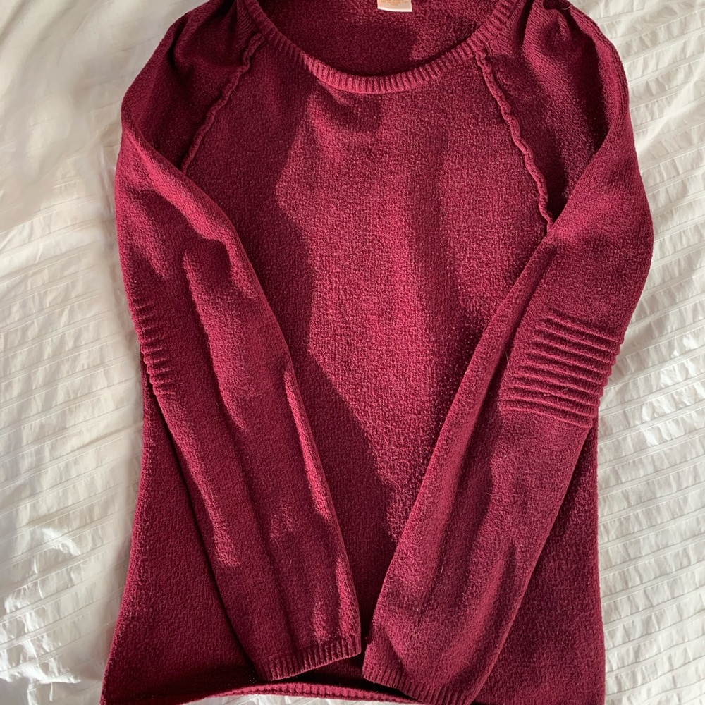 Medium Burgundy cozy sweater
